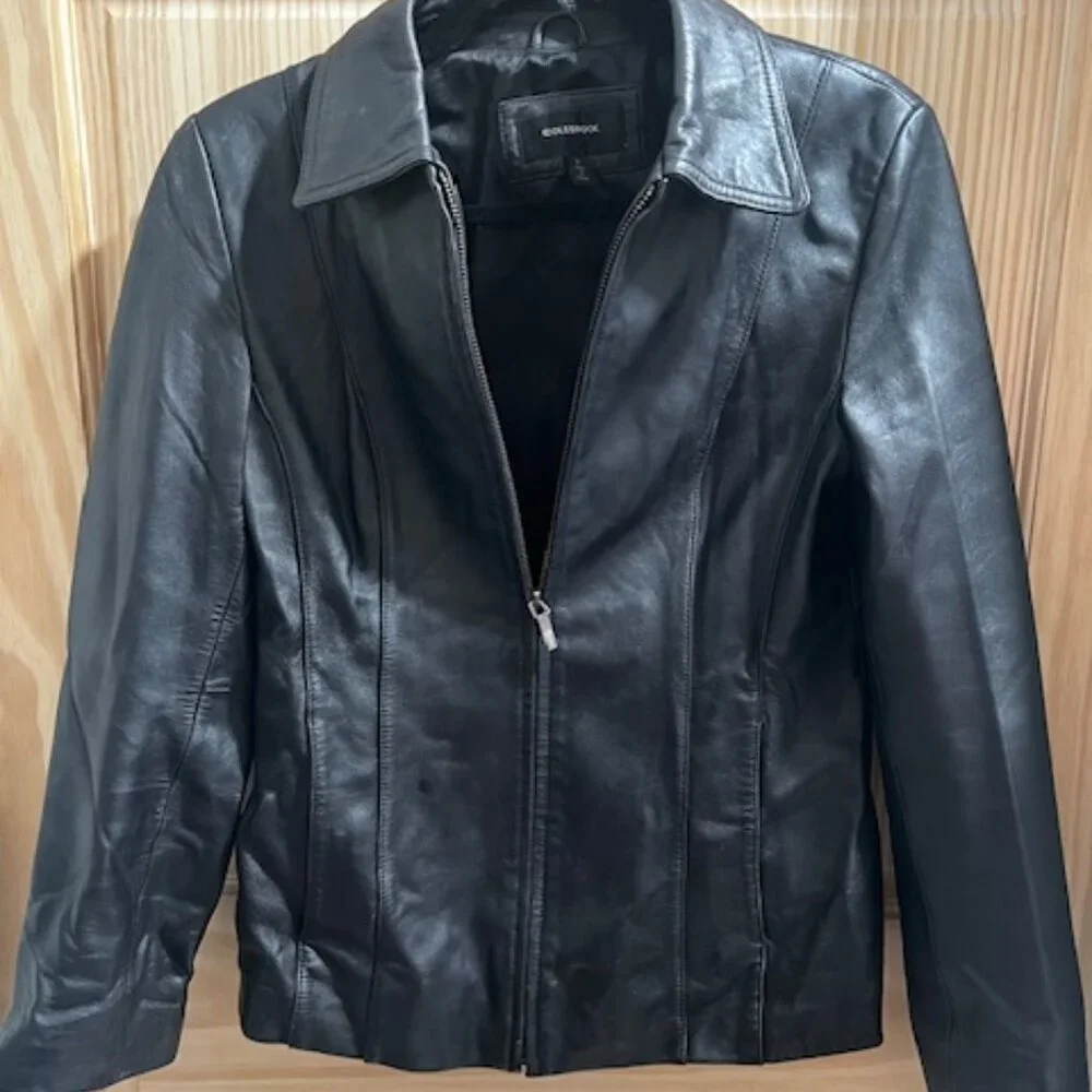 Women's Colebrook 100%‎ leather jacket size Small soft and comfy